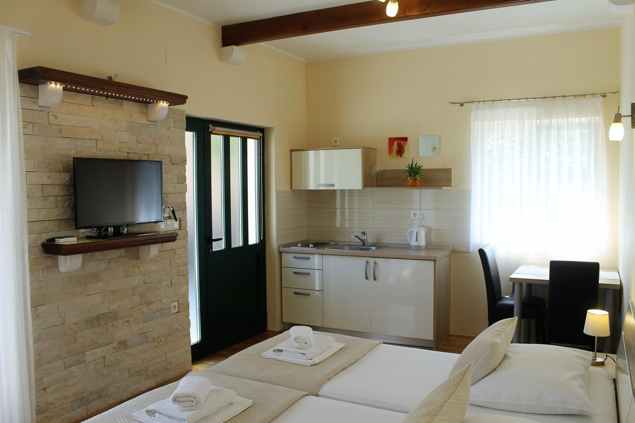 Guest House Ankora Skradin Kültér fotó